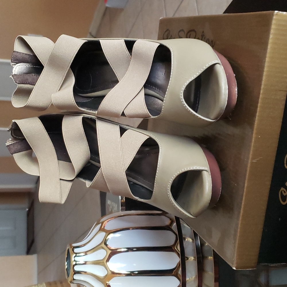 Brand: Gen E. Ration heels